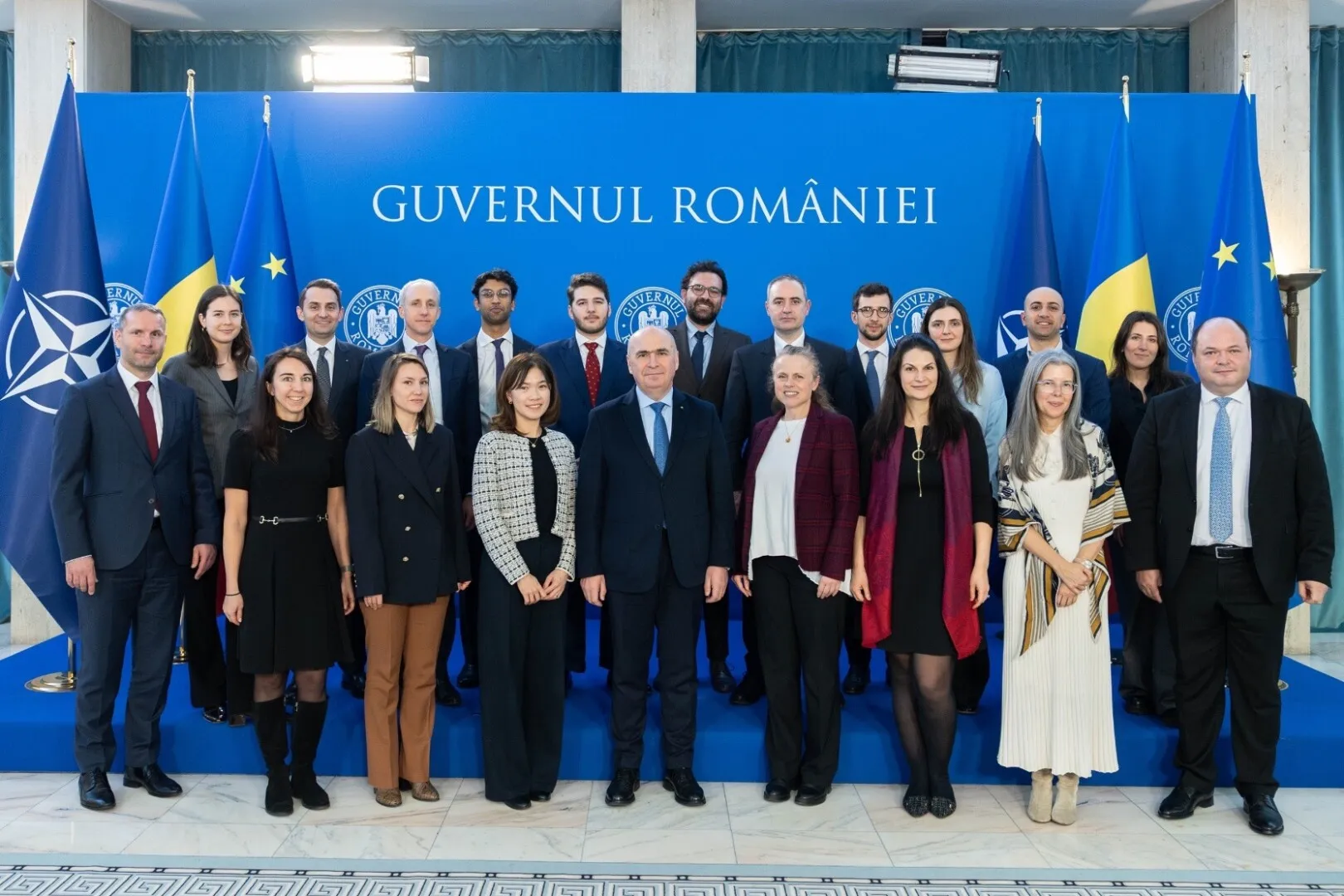 bolojan se arata increzator ca isi va termina mandatul psd va prelua premieratul in 2027