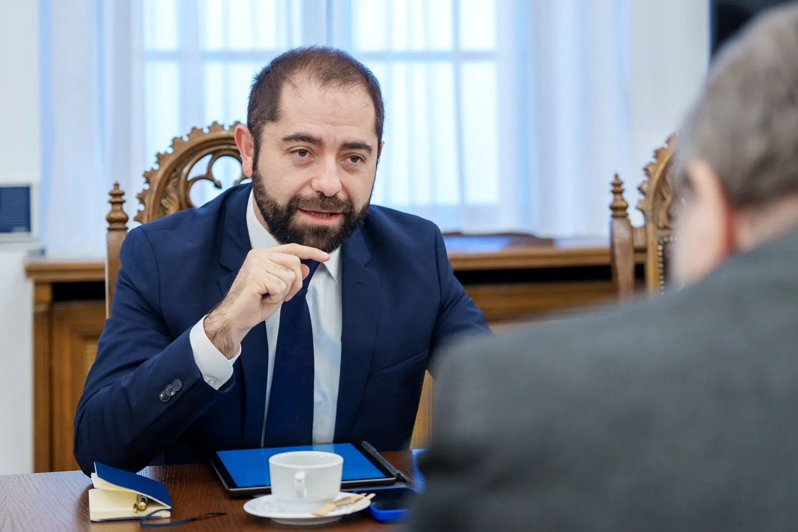 burnete a discutat cu sindicate si organizatii sectoriale la cotroceni intelegerea nevoilor o prioritate