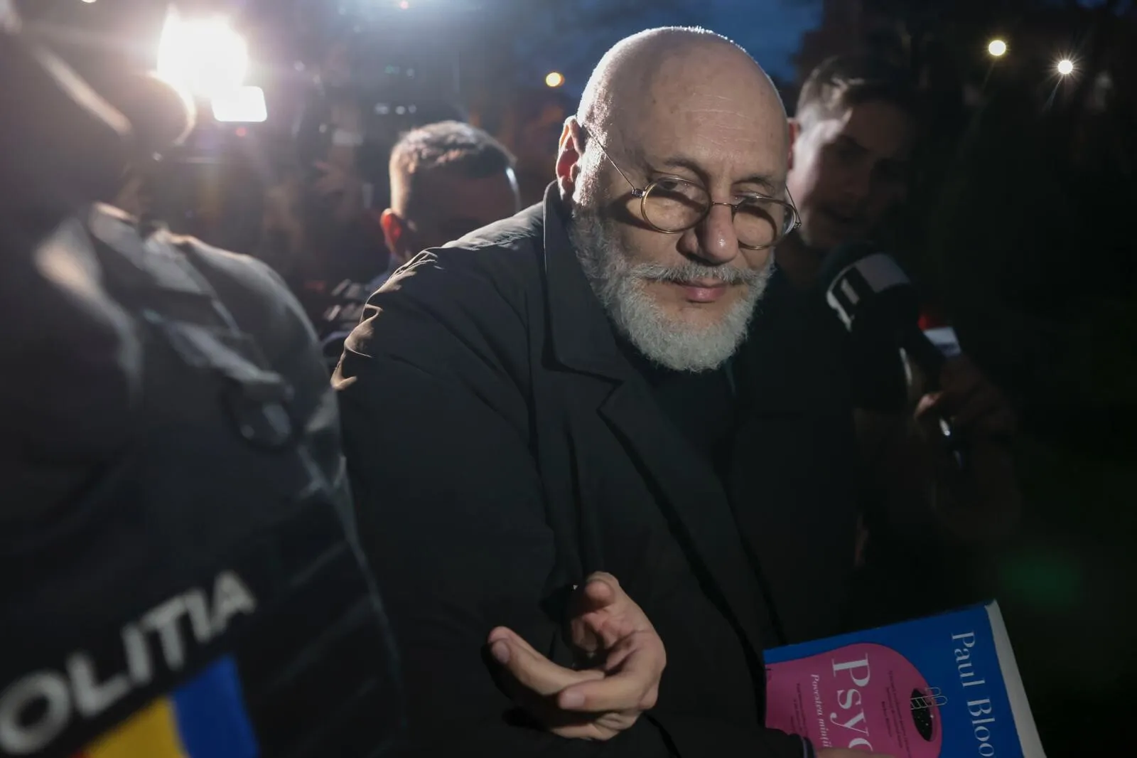 cristian andrei falsul psiholog acuzat de viol si agresiune sexuala a fost eliberat metodele sale de ademenire a victimelor vulnerabile