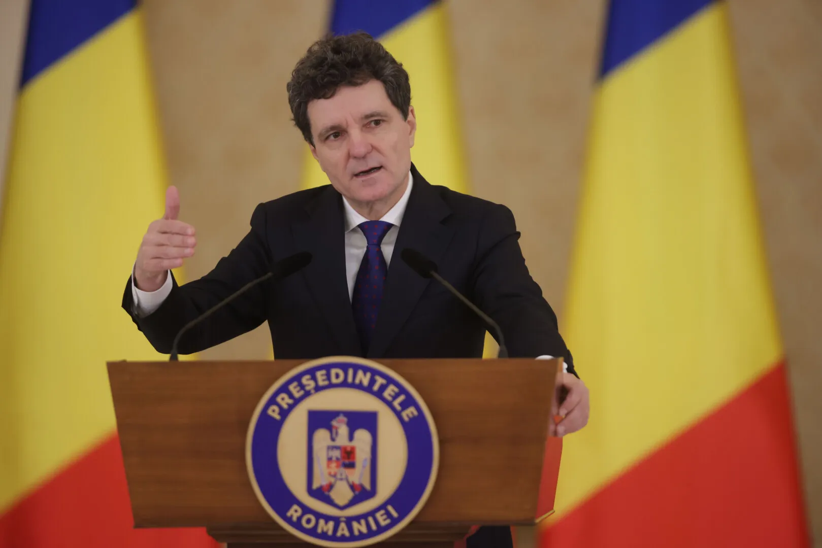 nicusor dan numirea unui ministru al educatiei este un act de curaj sistemul fiind subfinantat