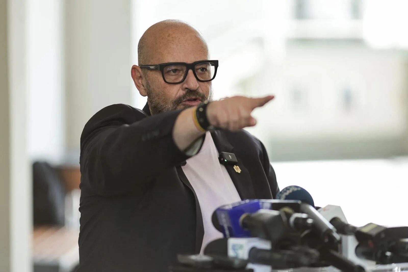 piedone cere demisia ministrului oana toiu si ataca usr