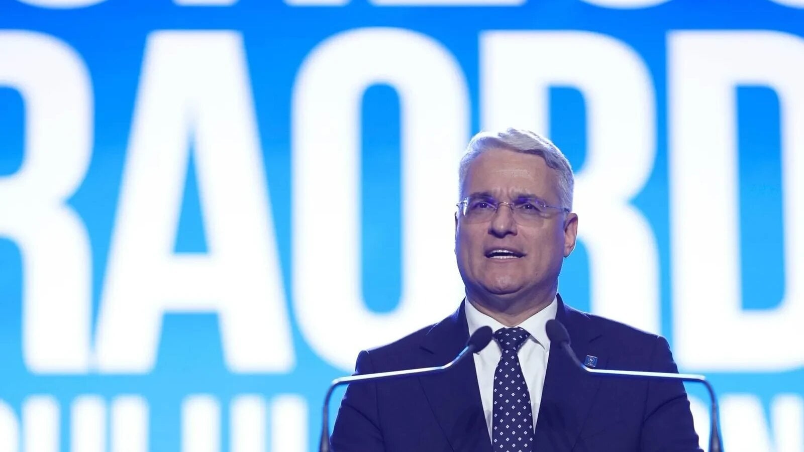 vor creste taxele pentru mediul privat dragos pislaru il invoca pe eugen radulescu a atras atentia asupra acestor riscuri